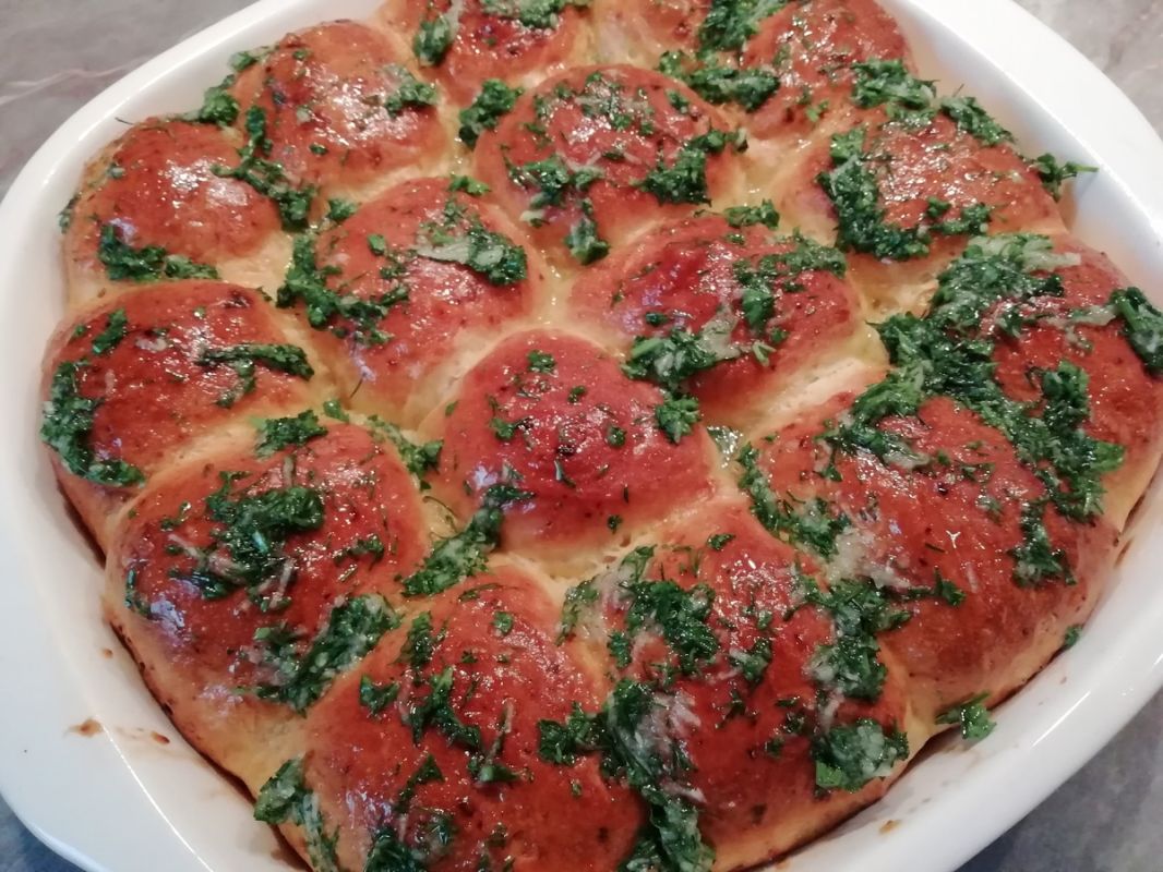 Тыквенные пампушки с чесноком: как приготовить вкуснейшие булочки