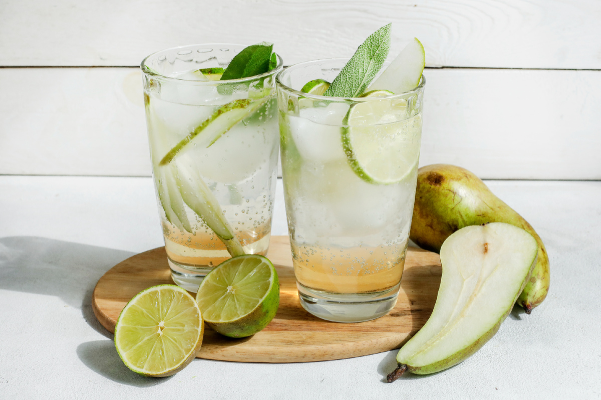 Грушевый лимонад с шалфеем: неожиданный рецепт для летних дней