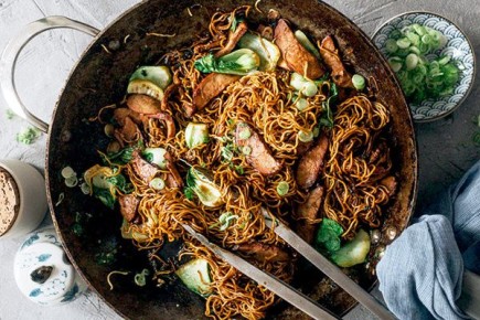 Уникальный вкус жареной лапши с Чар Сиу, который стоит попробовать