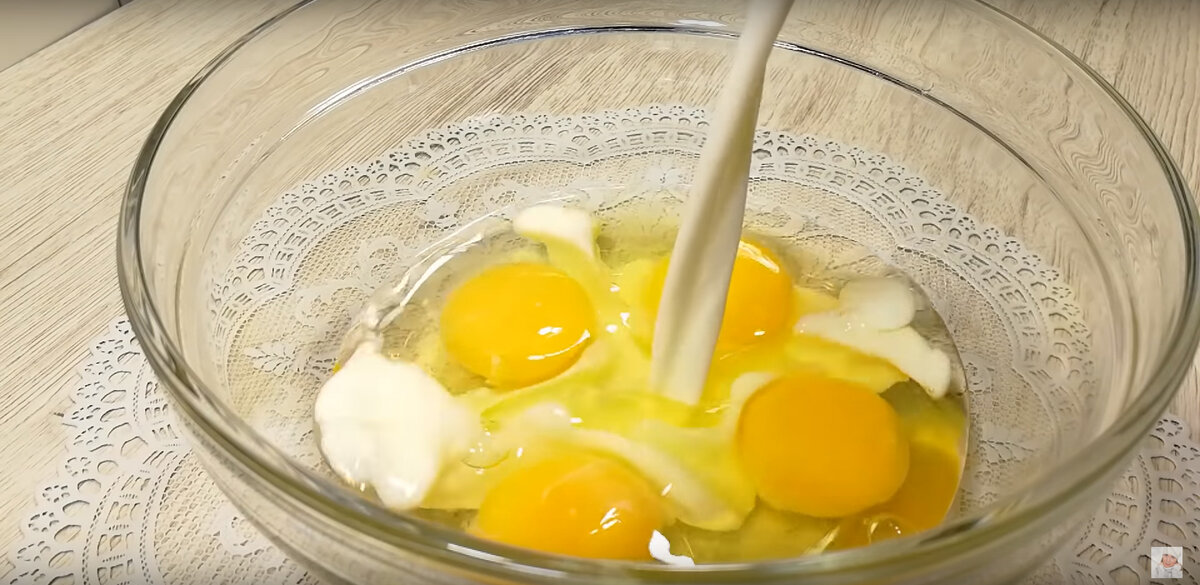 Нежный картофельный пирог на сковороде: простой рецепт