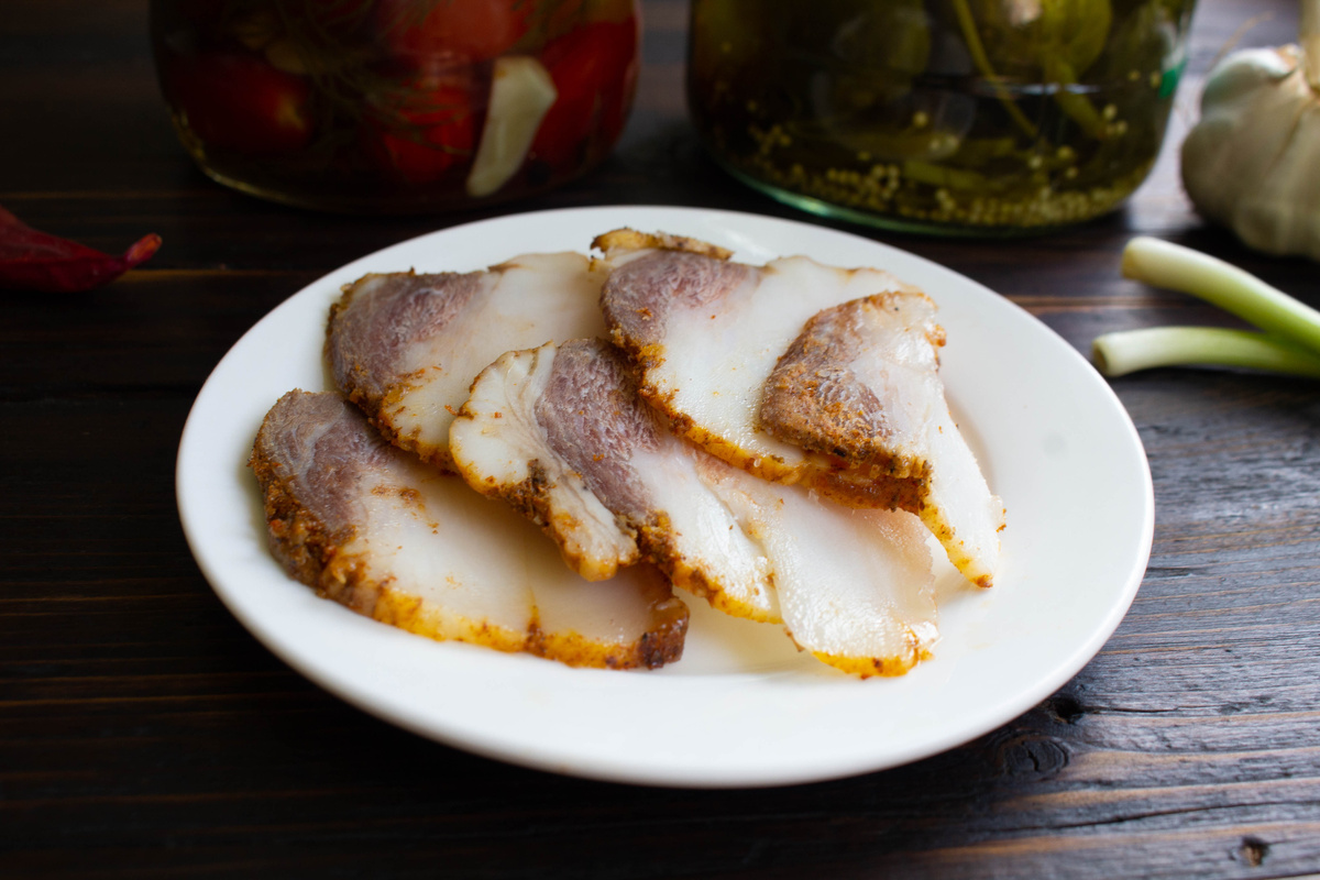 Как приготовить сало в пакете: легкий и быстрый рецепт