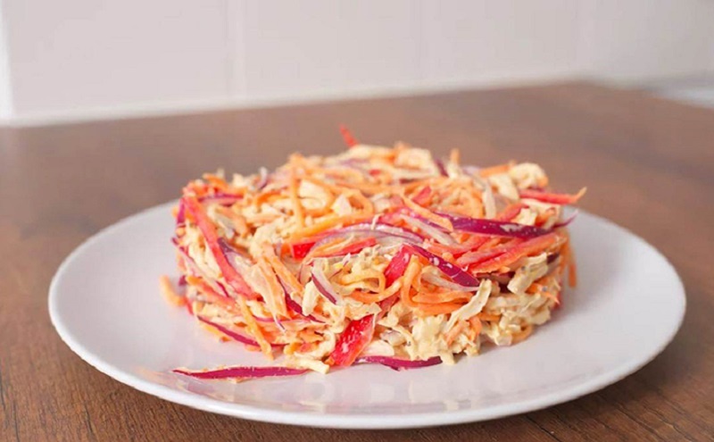 Почувствуйте уникальный вкус куриного корейского салата без майонеза