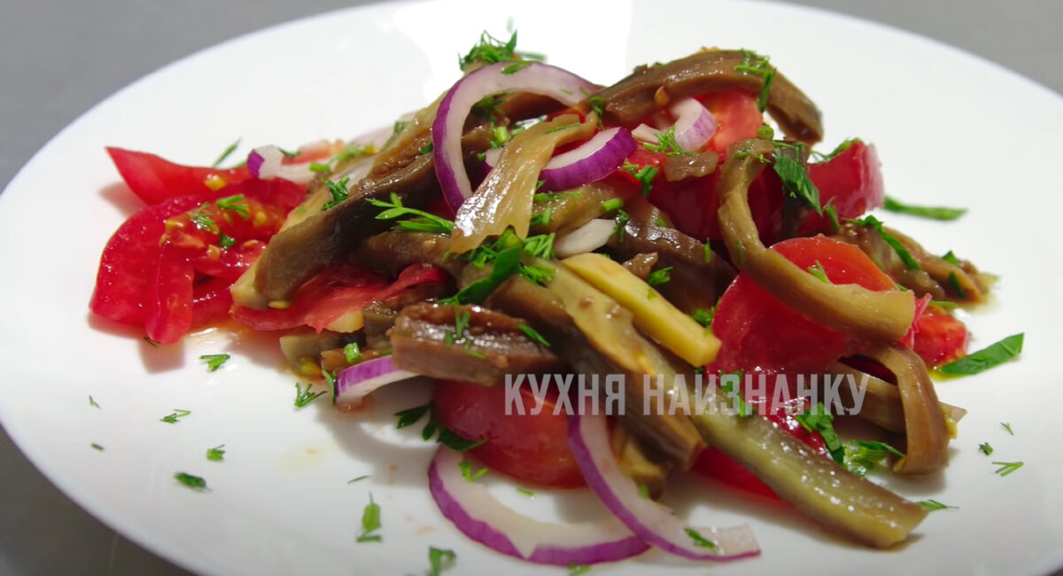 Простой и вкусный салат с баклажанами: идеальное блюдо для летнего стола