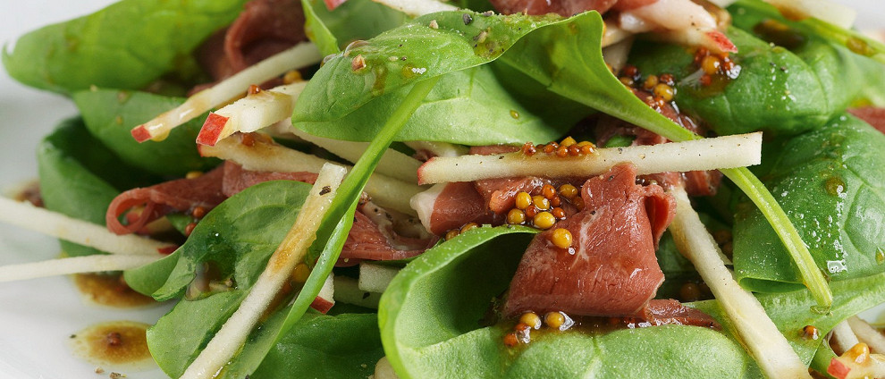 Яблоки вне десертов: удивительные рецепты на любой вкус