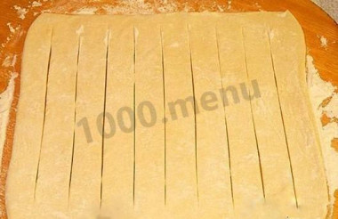 Сосиски в слоёном тесте: быстрый и аппетитный перекус