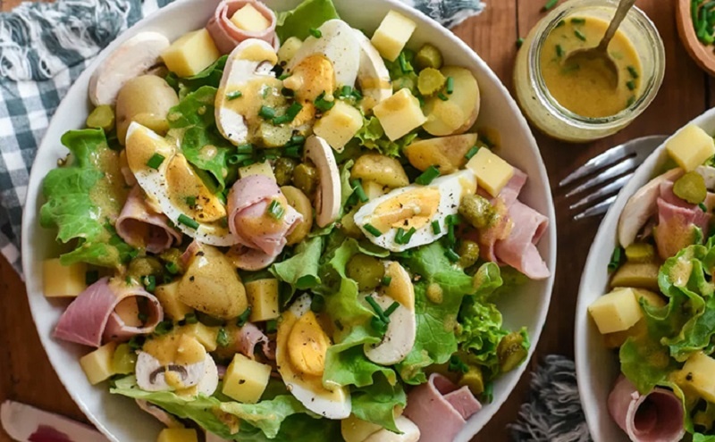 Как приготовить идеальный парижский салат за 15 минут: секреты французской гастрономии