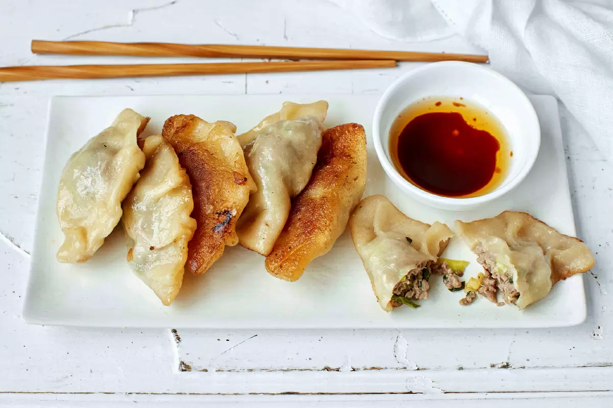 Загляните в мир домашних жареных пельменей