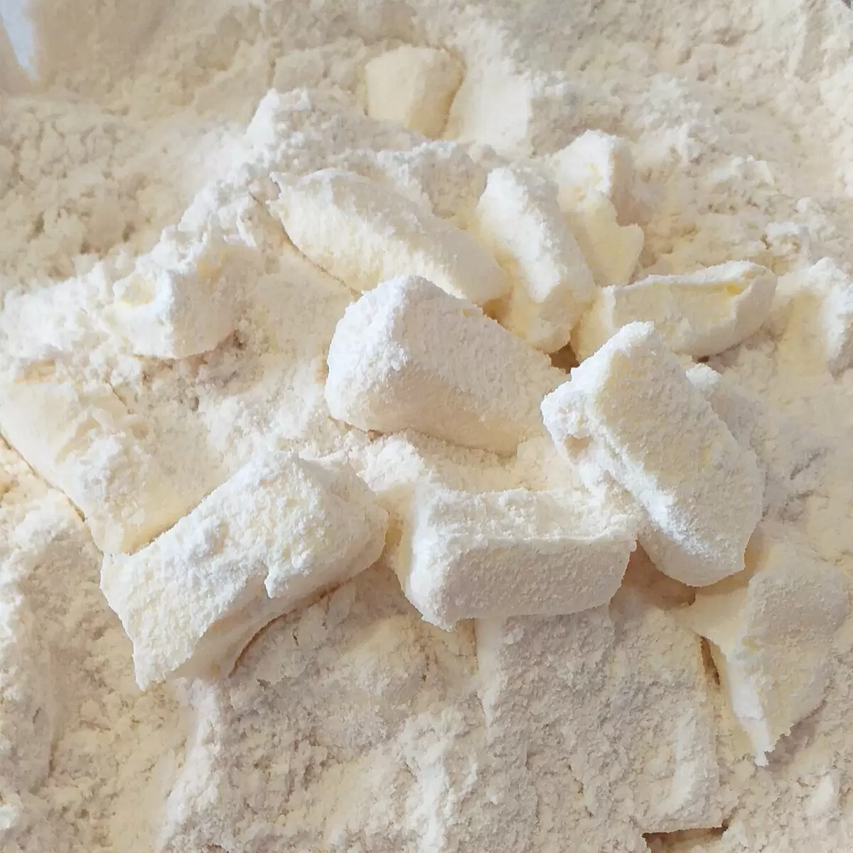 Ароматный мясной пирог с картофелем и песочным тестом