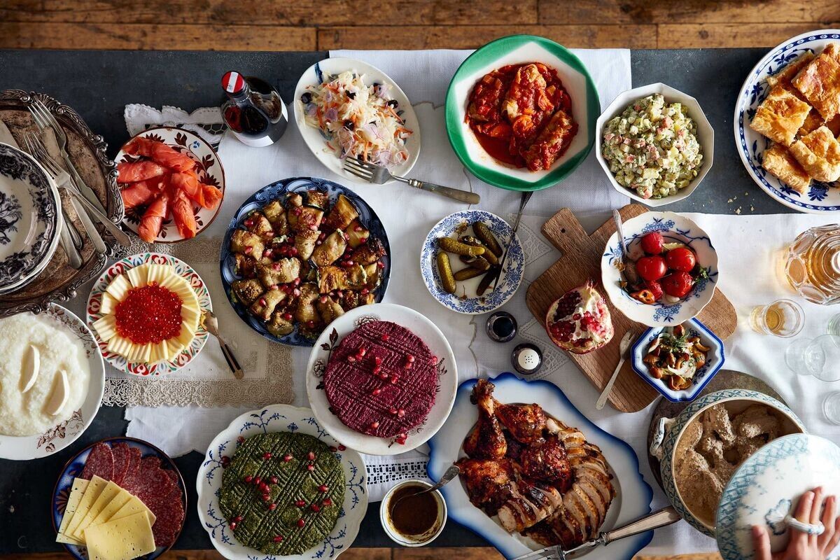 Вкус 90-х: от «Муравейника» до «Мивины» — кулинарные иконы эпохи